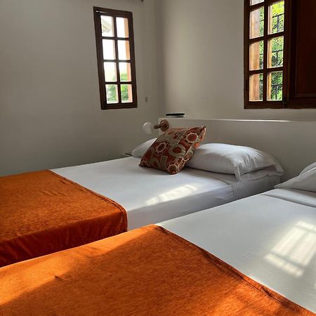 La 10B Hostel Cartagena Bagian luar foto