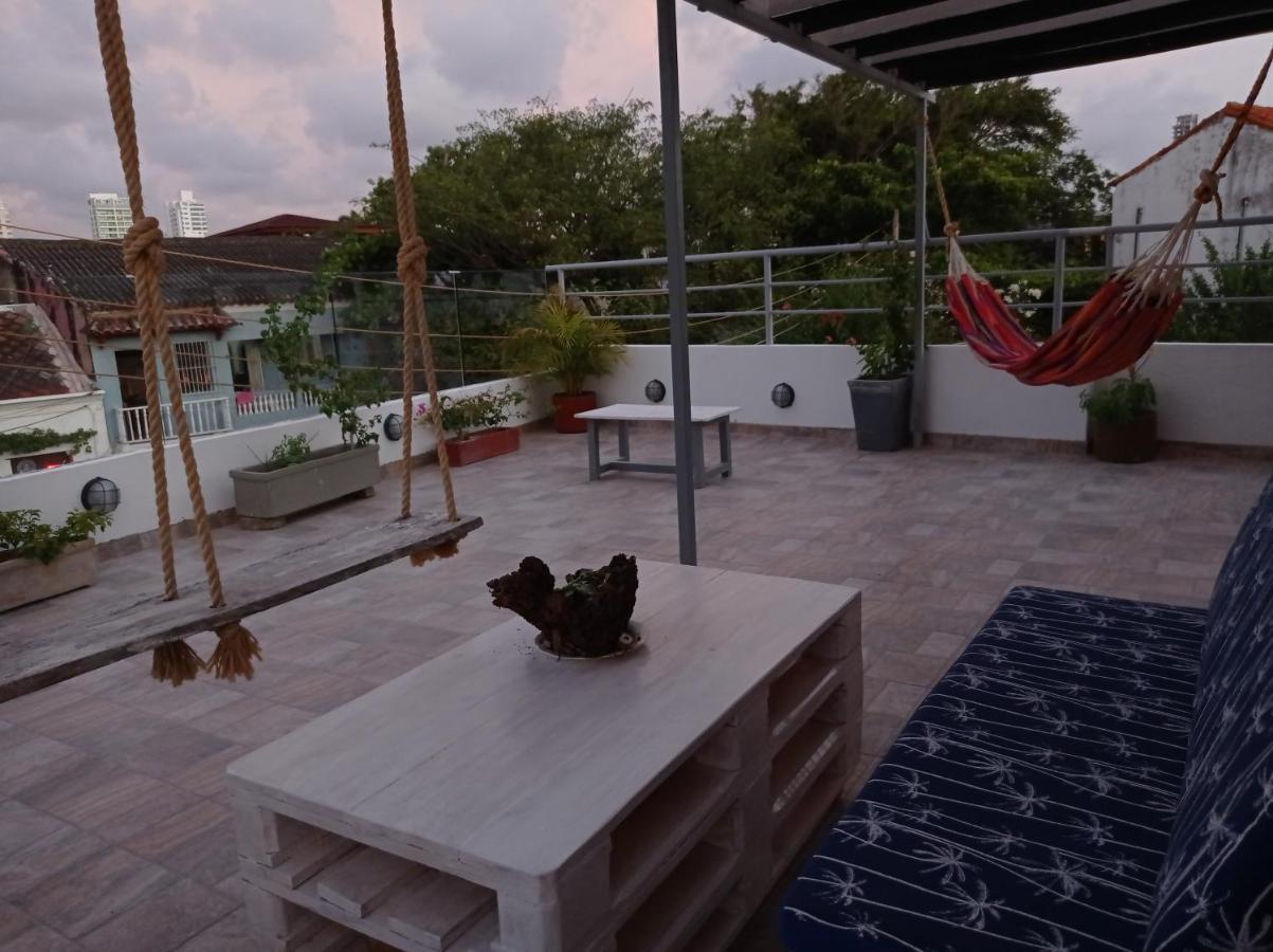 La 10B Hostel Cartagena Bagian luar foto